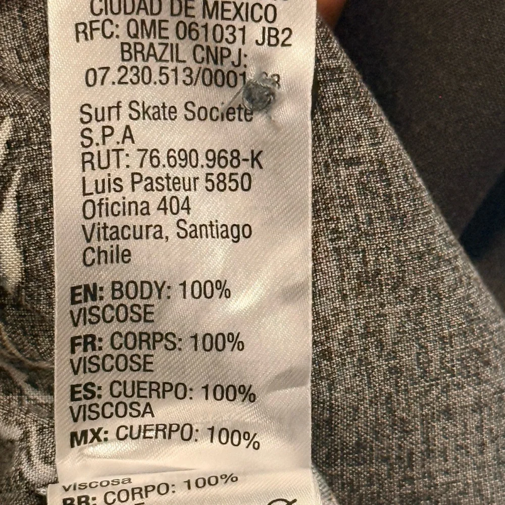 Quiksilver Black Graphic Hawaiian Beach Vacation Surf Shirt - Picture 6 of 9